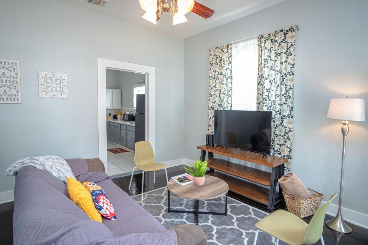 Remodeled Historic 2Br 1Ba House Near Downtown Appartement San Antonio Buitenkant foto